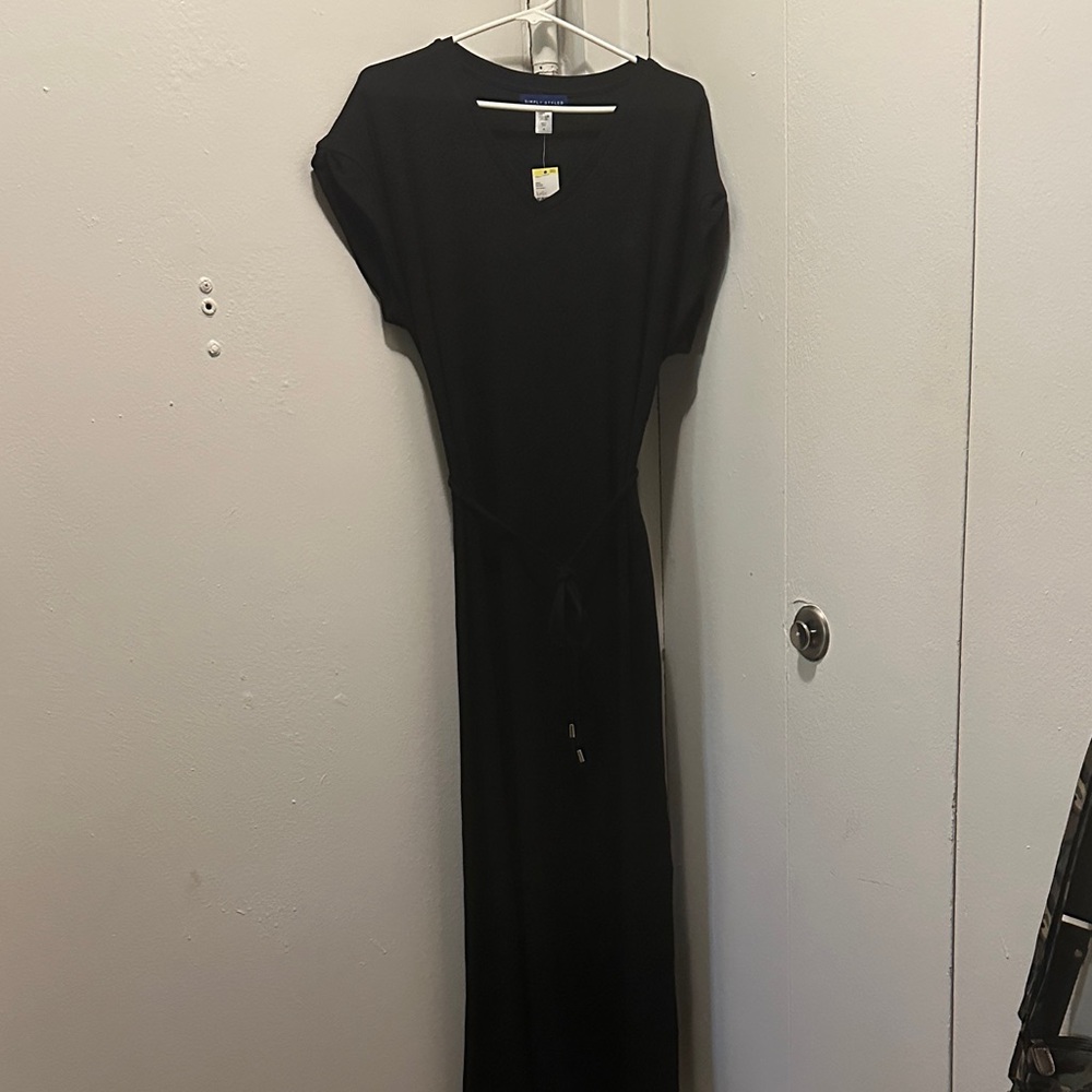 Simply Styled Black Maxi Dress